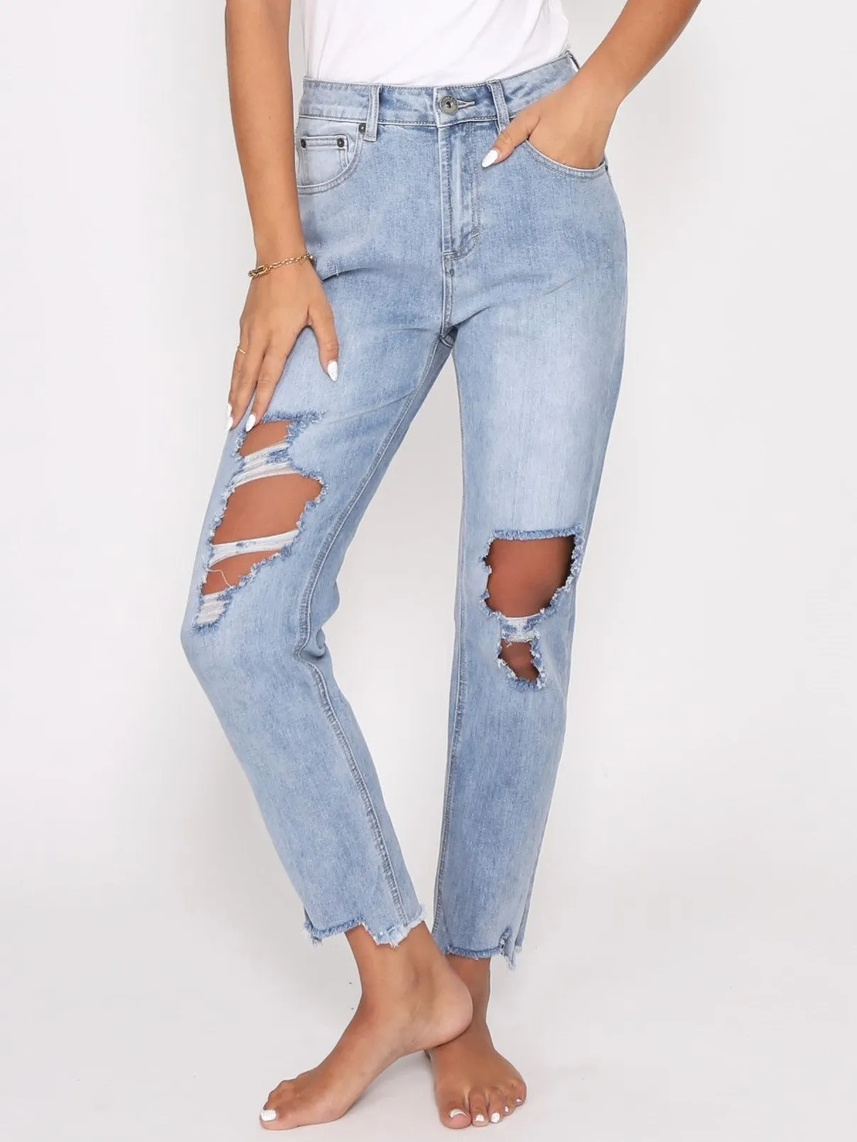 Boyfriend Distressed Jeans - Blue Wash