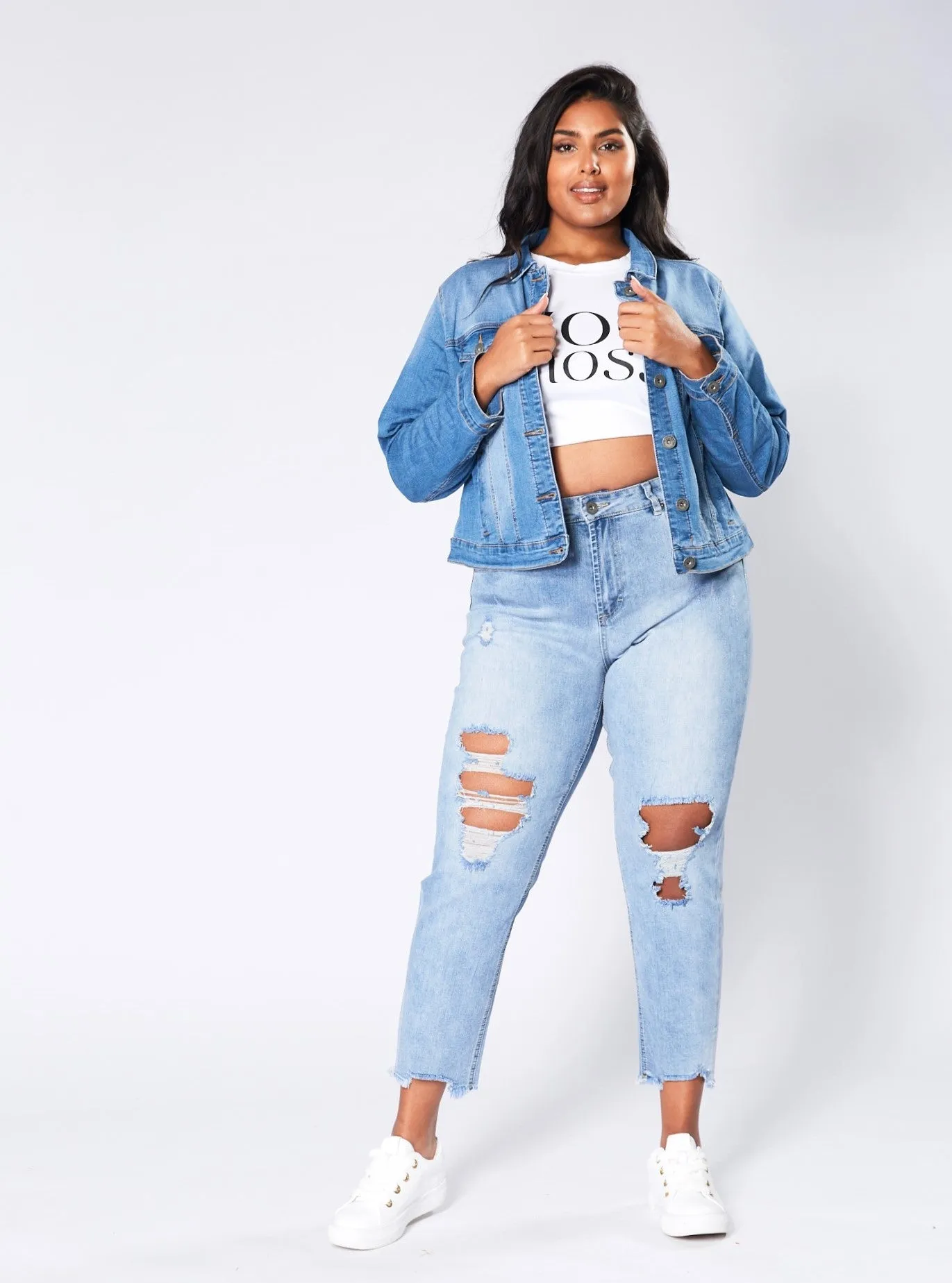 Boyfriend Distressed Jeans - Blue Wash