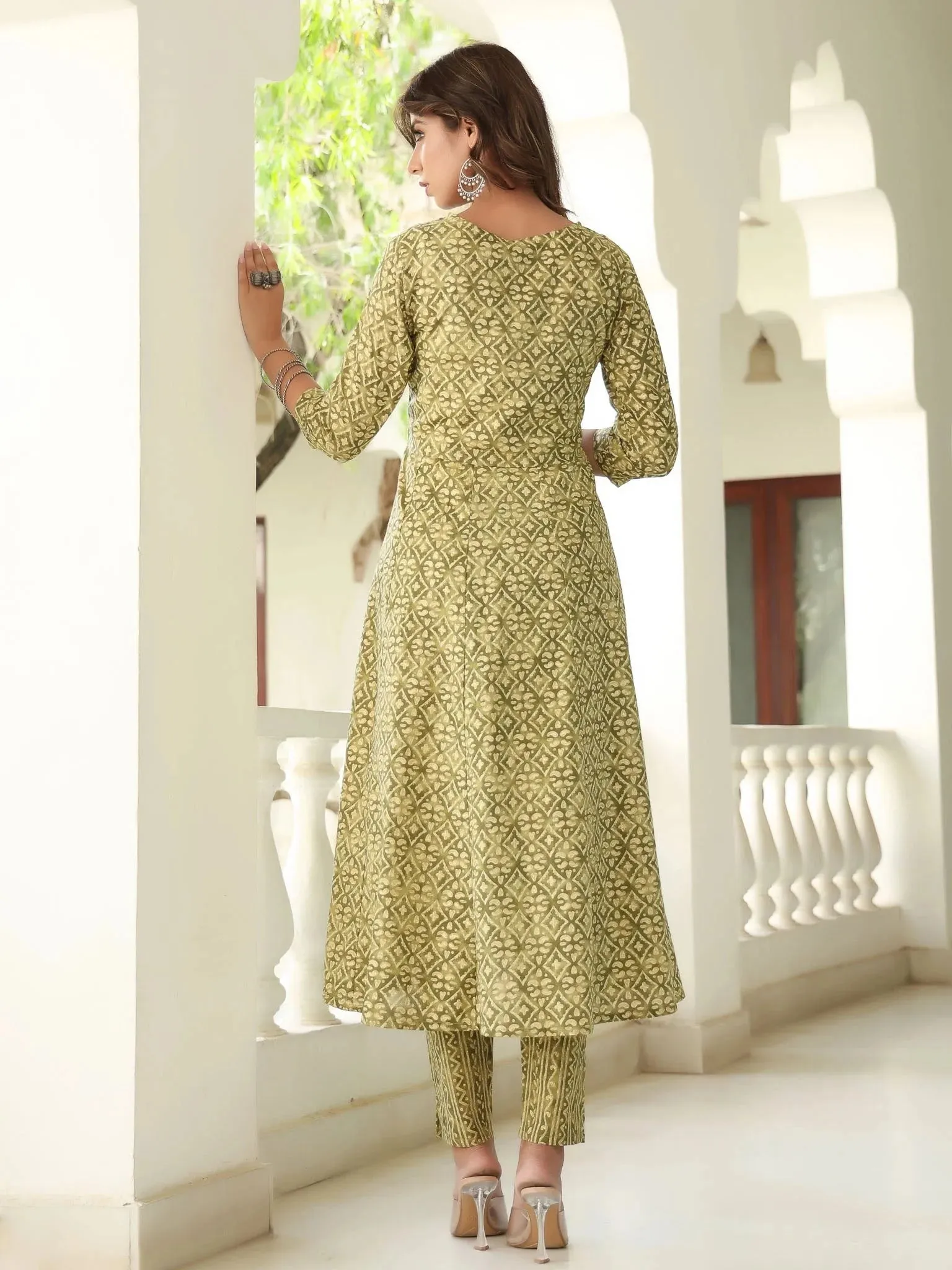 Ethnic Motifs Printed Regular Sequinned Pure Cotton Kurta With Trousers & Dupatta