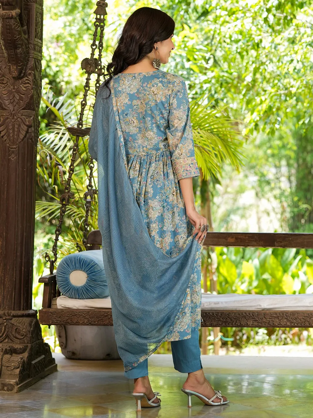 Floral Printed Empire Thread Work Pure Cotton Kurta With Trousers & Dupatta