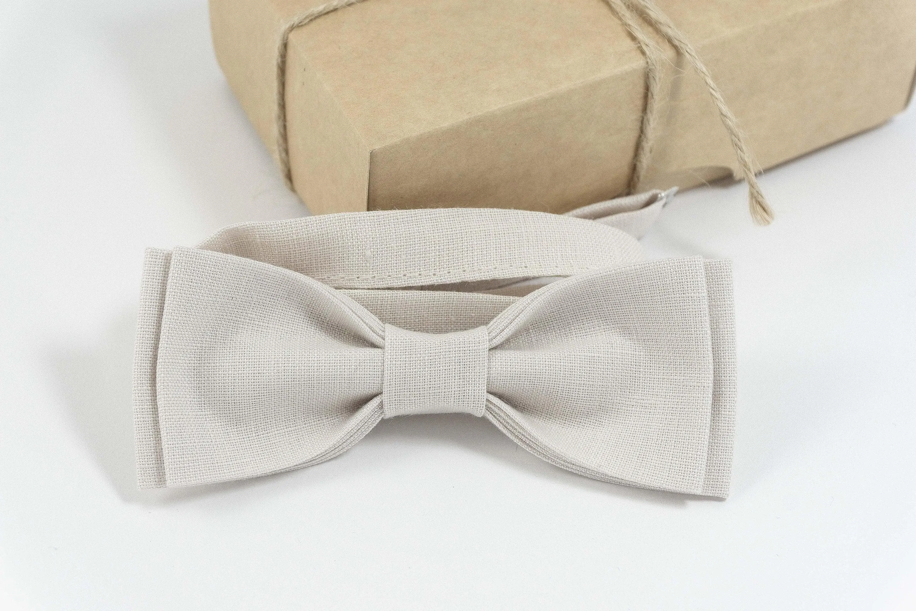 Ivory linen bow tie for boys | Linen wedding bow tie for groomsmen