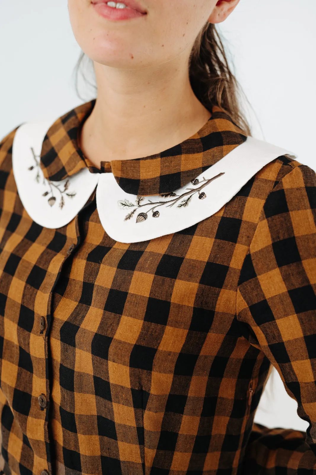 Peter Pan Collar, Embroidery