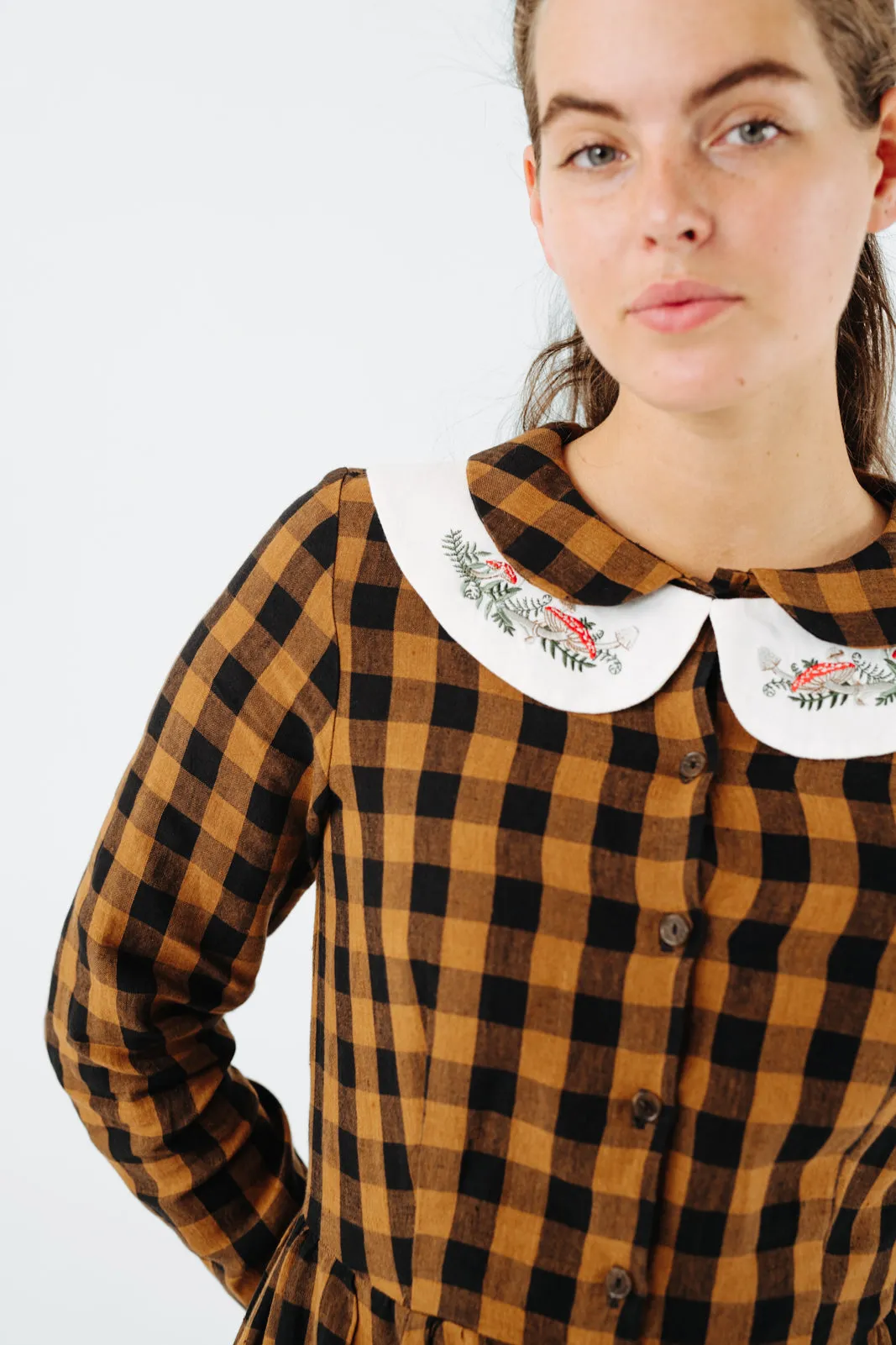 Peter Pan Collar, Embroidery