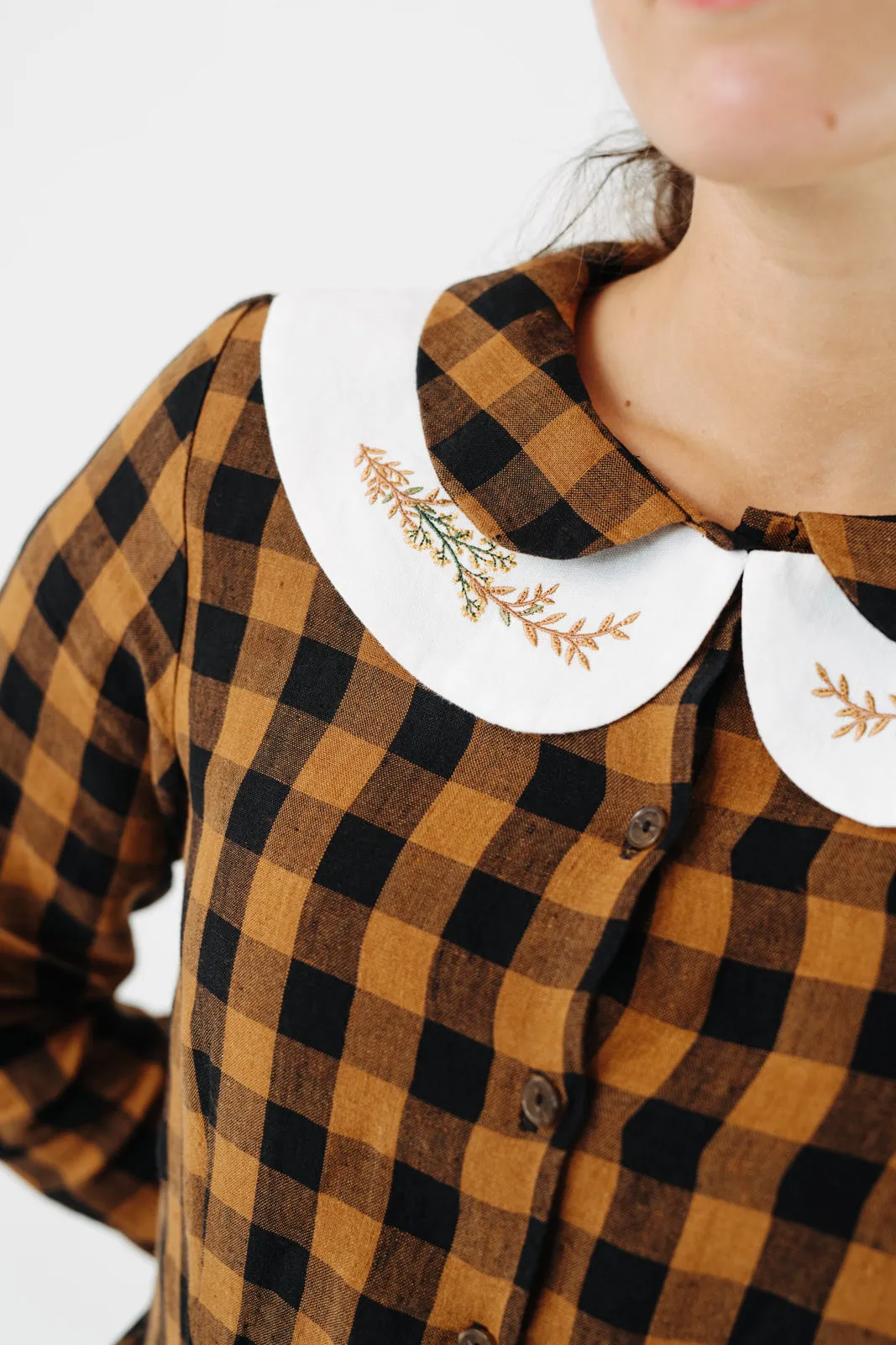 Peter Pan Collar, Embroidery