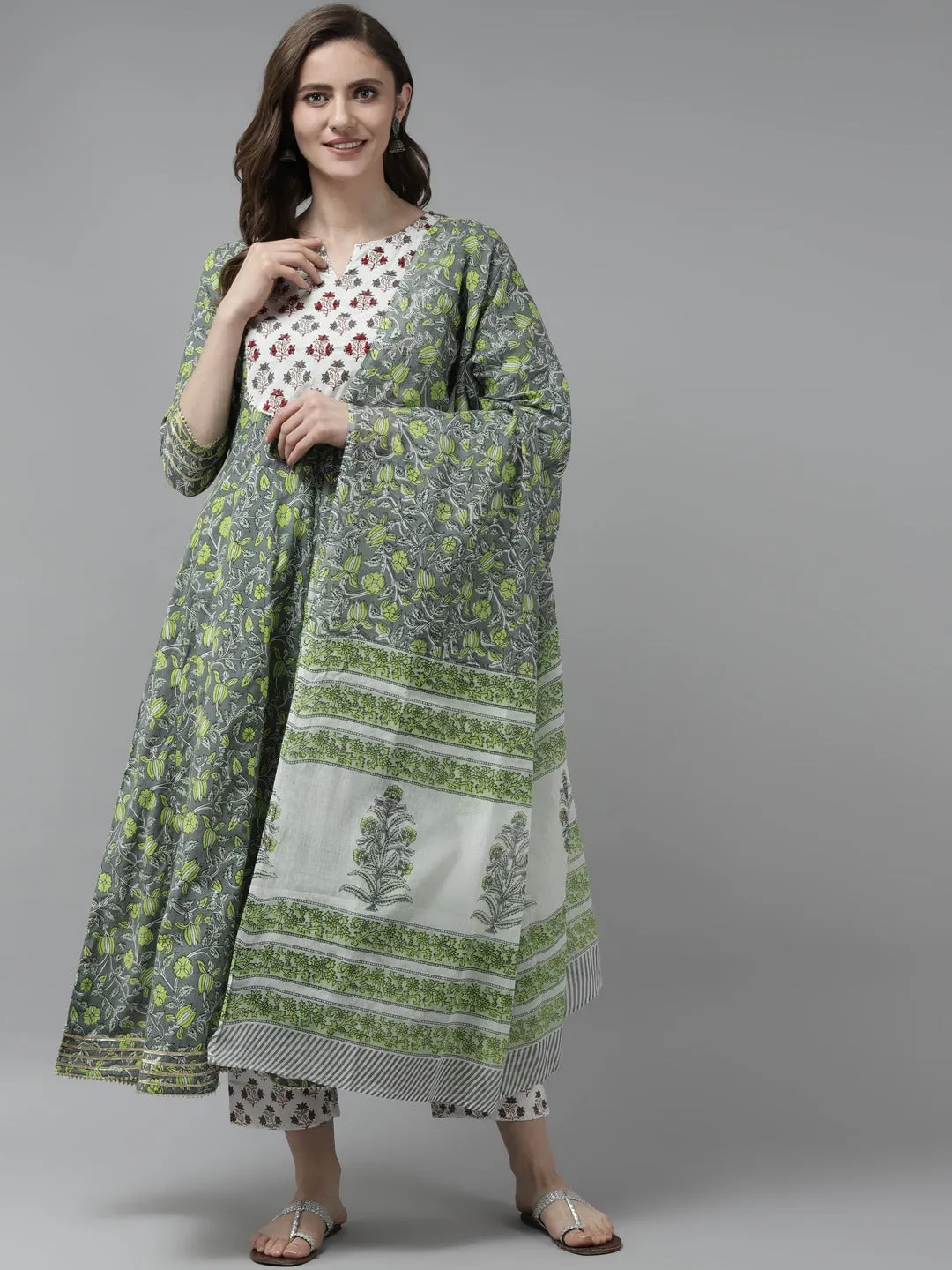 Women Grey And Green Cotton Kurta Set With Dupatta