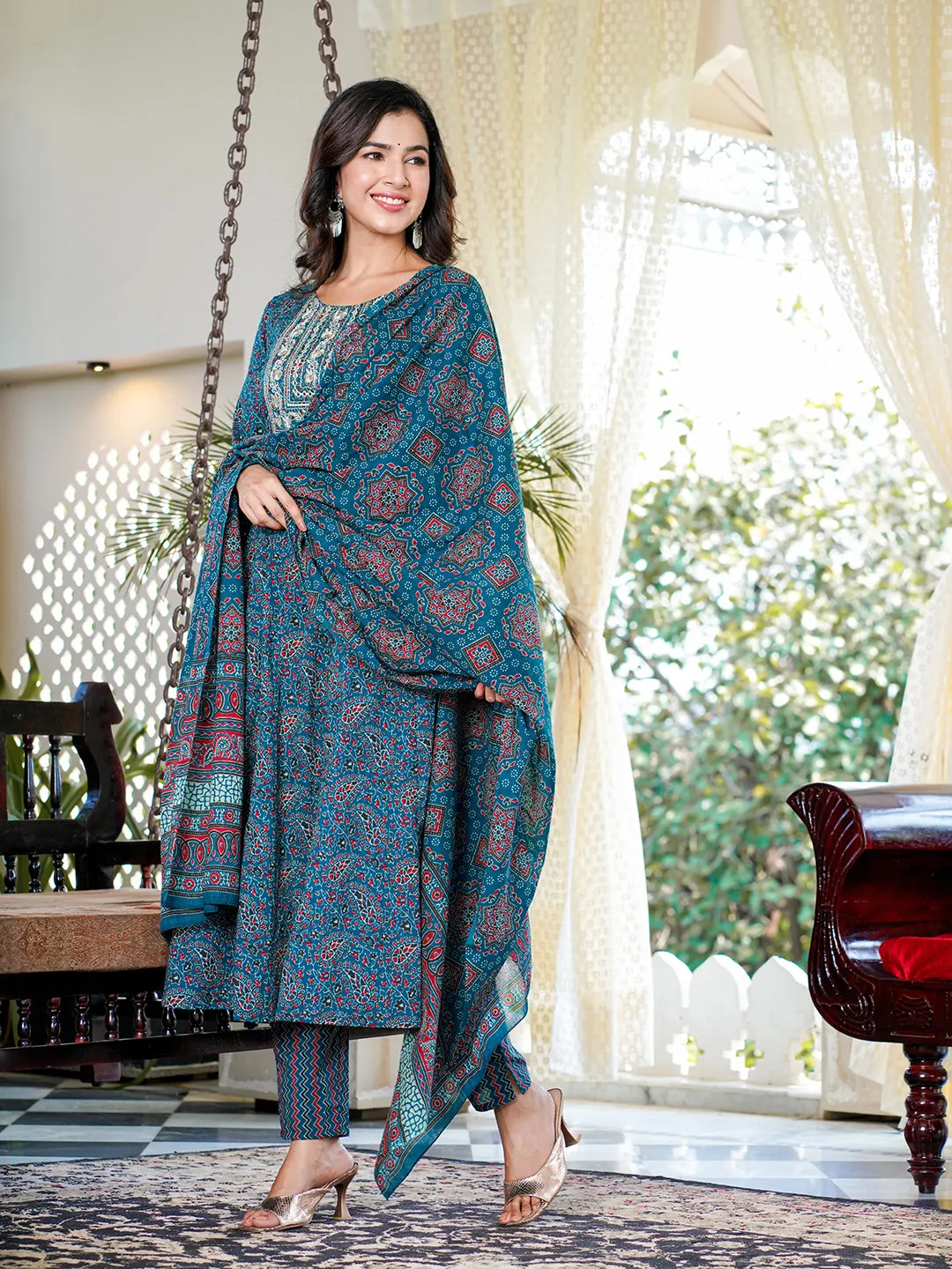 Women Teal Blue Pure Cotton Kurta Set With Dupatta